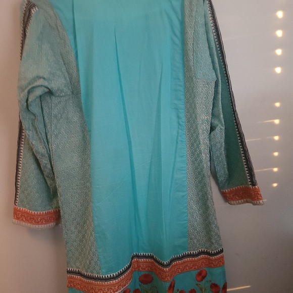 Kurta - Picture 5 of 5